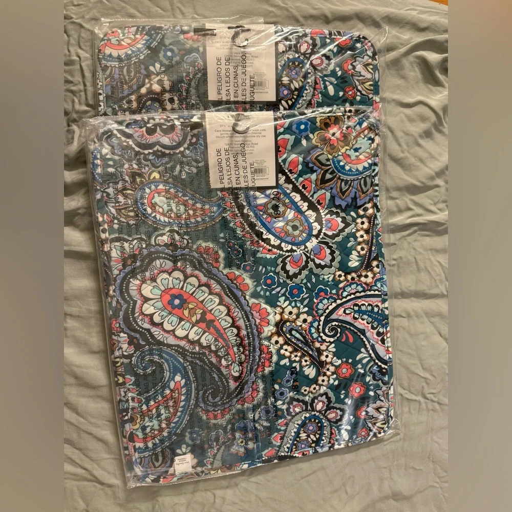 Vera Bradley Placemats in Haymarket Paisley Jewel| Set of 2